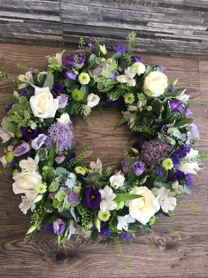 Textured Memorial Wreath