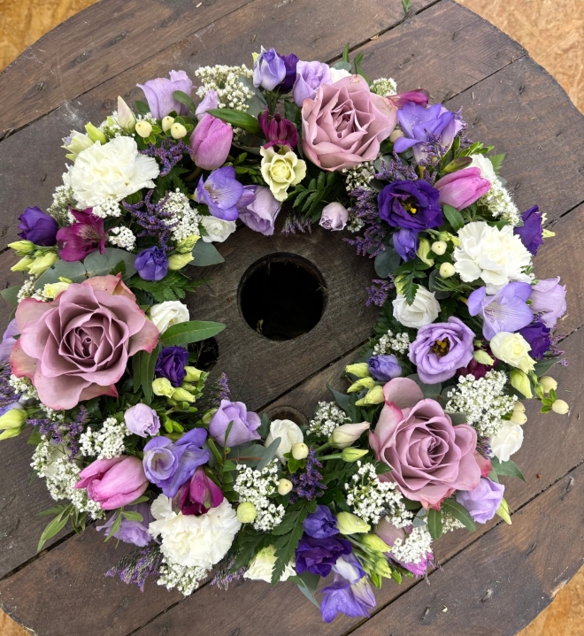 Textured Memorial Wreath